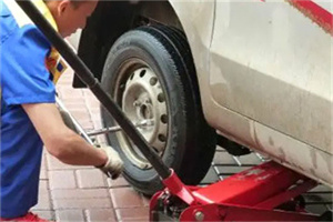 三亚附近拖车24小时服务热线电话
